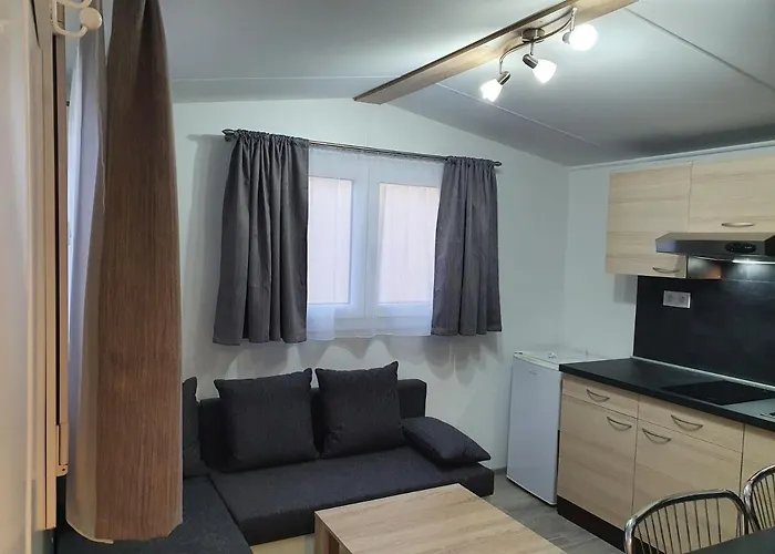 Michalka - بيت للعطل *