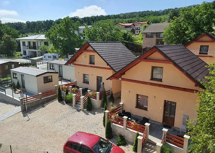 Michalka - بيت للعطل *