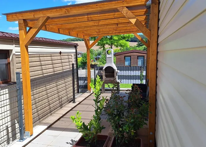 Michalka - بيت للعطل *