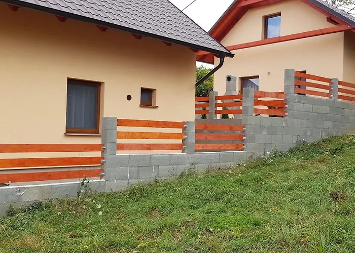 Michalka - بيت للعطل Podhájska