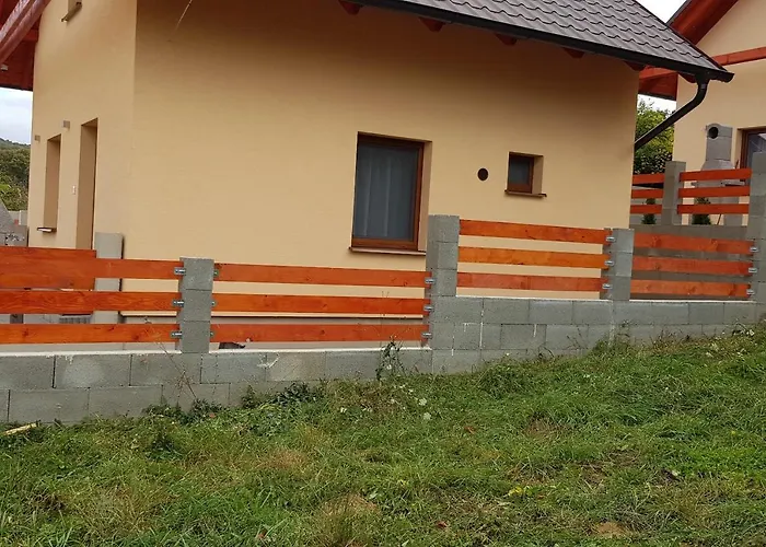 Michalka - بيت للعطل Podhájska