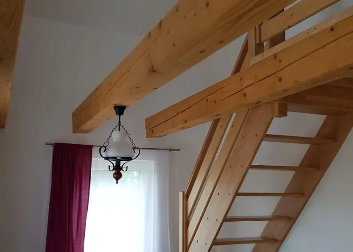 Michalka - بيت للعطل