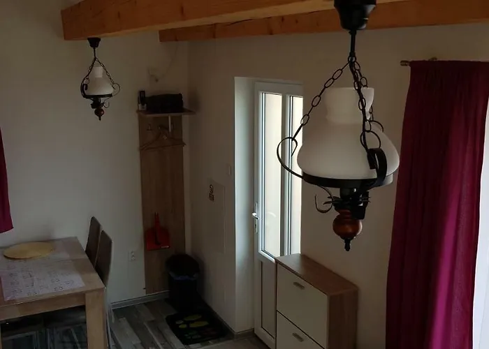 Michalka - بيت للعطل